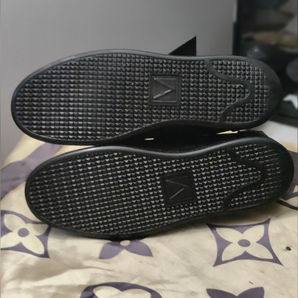 Louis vuitton sneakers - Picture 7 of 9